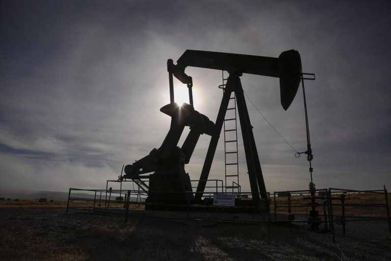 Deadline extended for Alberta inquiry into funding for oil and gas critics