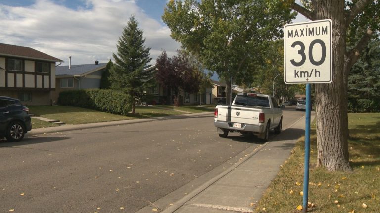 Calgary councillors to debate reducing residential road speed limits, possible plebiscite
