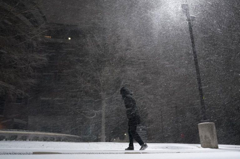 U.S. faces dark milestone as nation nears 500,000 COVID-19 deaths