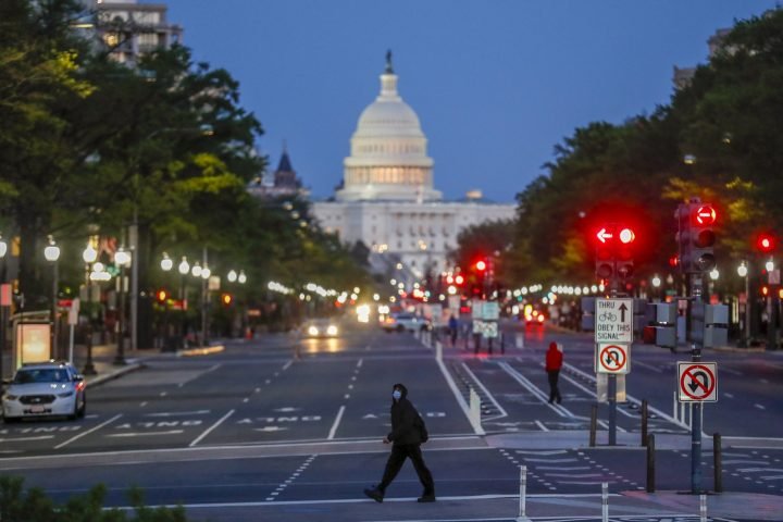 The grief of a nation: U.S. coronavirus deaths surpass 500K