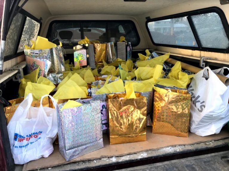 Elementary students create welcome packages for people in transitional housing during COVID-19