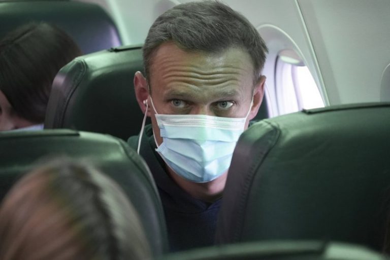 Navalny urges Russians from jail to free country from ‘thieves’