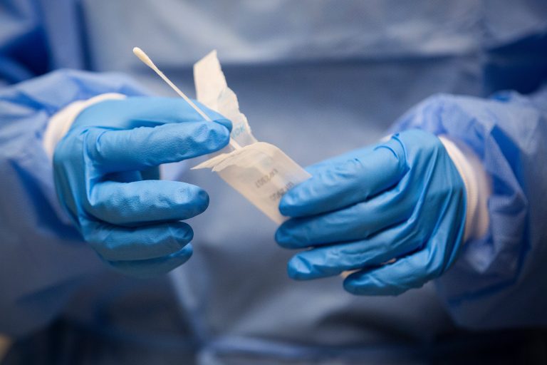 Alberta reports 325 new cases of COVID-19 Friday, 7 additional deaths