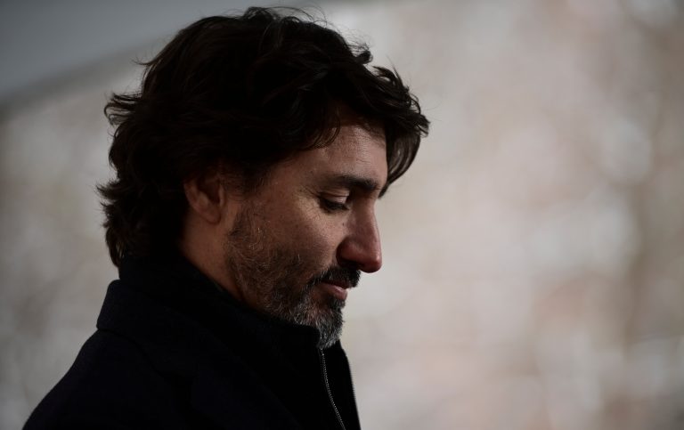Majority of Canadians blame feds, not provinces, for vaccine delays: poll