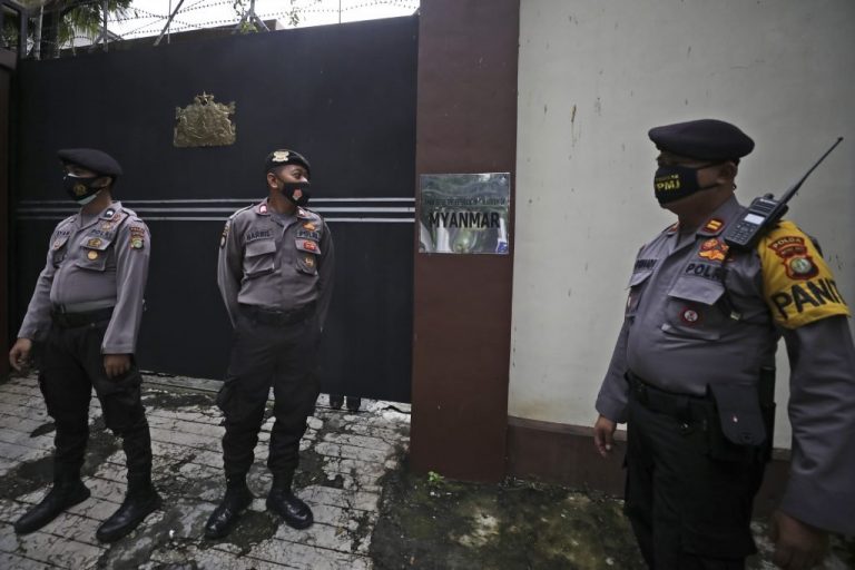 Myanmar military arrests ousted politicians while facing resistance to coup