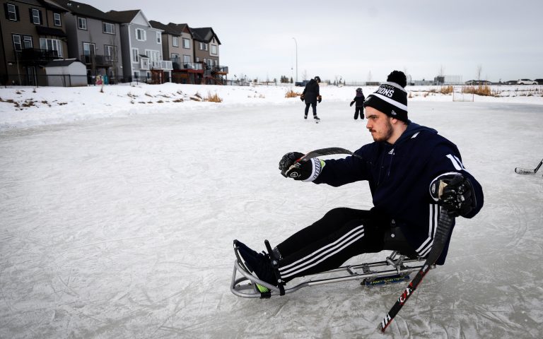 Humboldt Broncos bus crash survivor Ryan Straschnitzki finds way back on the ice during COVID-19