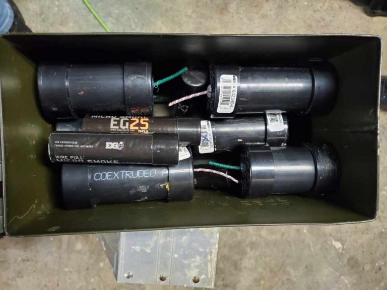 Quebec man arrested after RCMP find weapons, homemade bombs