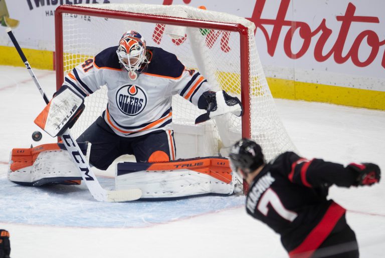 Mike Smith backstops Edmonton Oilers to victory in Ottawa