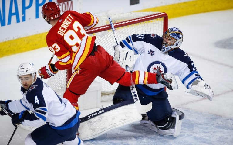 Calgary Flames spoil Dubois’ debut with 3-2 win over Winnipeg Jets