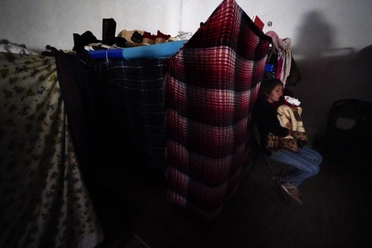 Asylum seekers stuck in Mexico to finally be allowed into U.S., reversing Trump rule