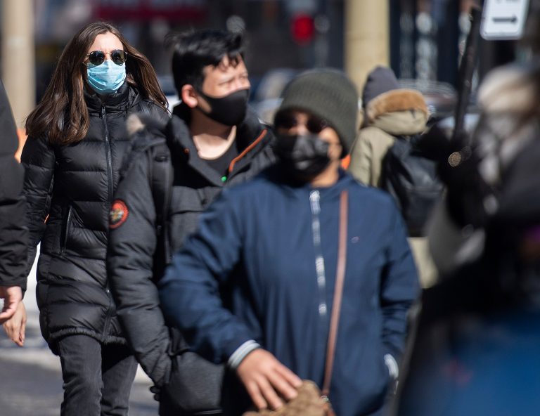 Quebec reports 805 new coronavirus cases, 11 additional deaths