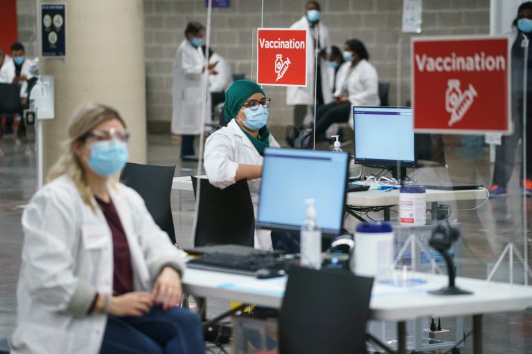 Quebec’s registration for COVID-19 vaccines is now underway. Here’s what you need to know