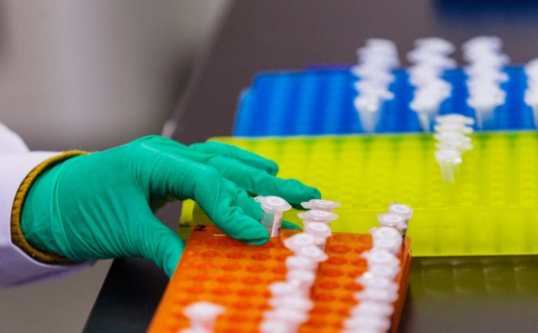 Canada’s hunt for COVID-19 variants to ramp up with more genomic sequencing