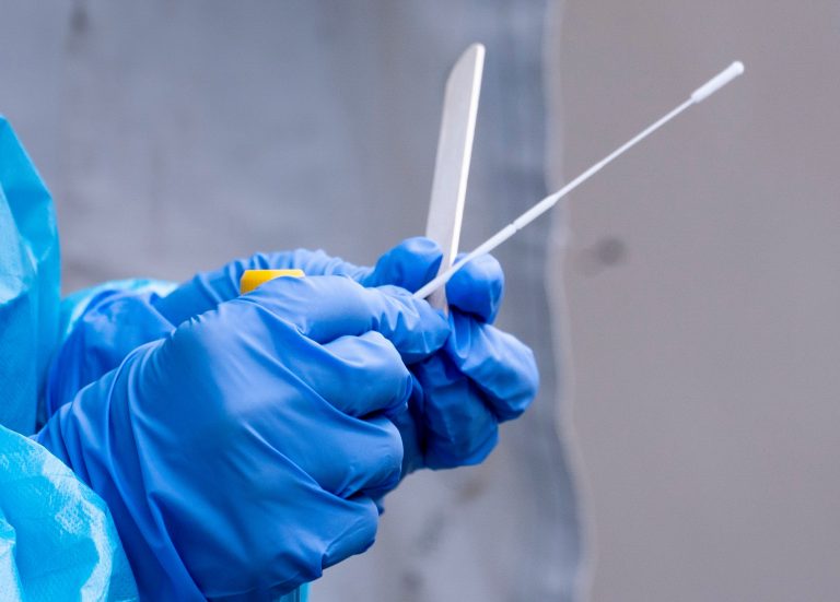 Suspected coronavirus variant cases force some Quebec schools to shut down