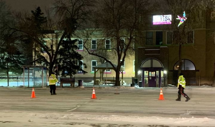 Pedestrian seriously hurt after being hit by car in Bonnie Doon area: Edmonton police