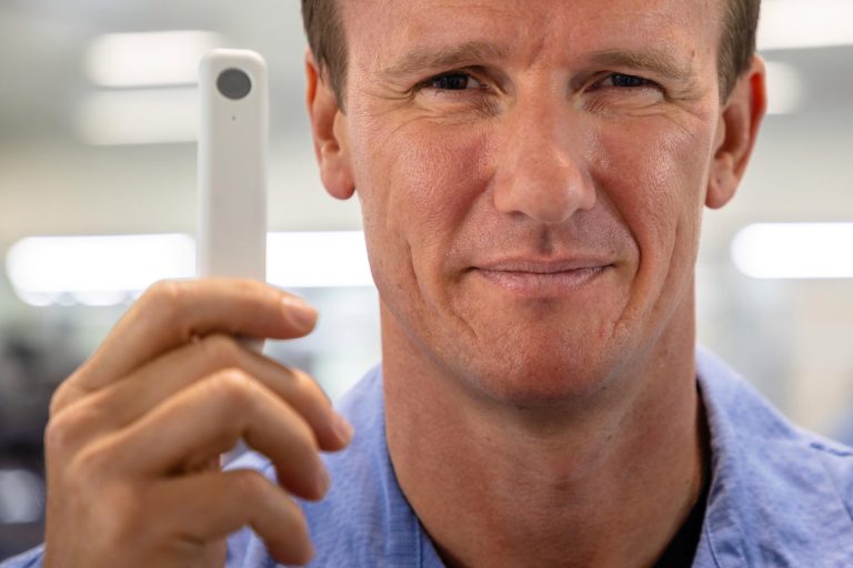 At-home and over-the-counter: U.S. strikes deal for COVID-19 rapid test kit