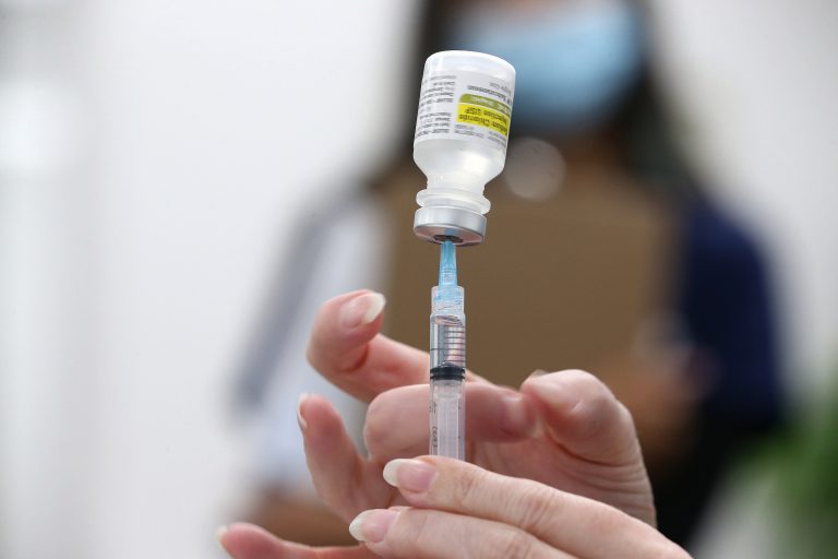 Despite vaccine rollout headaches, feds expect campaign to scale up soon