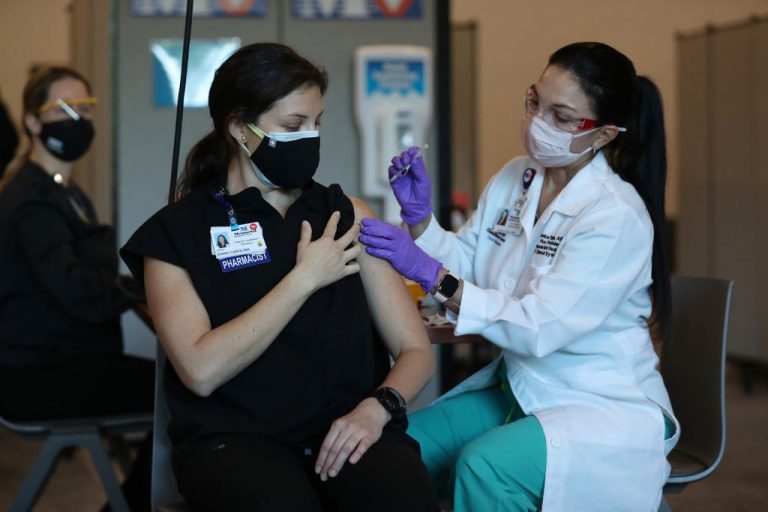 Are condos more vulnerable to COVID-19 variants? Doctor answers coronavirus questions