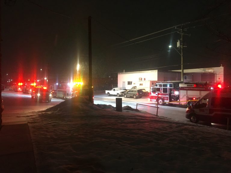 Workers sent to hospital after Calgary firefighters respond to carbon monoxide call at mechanical shop