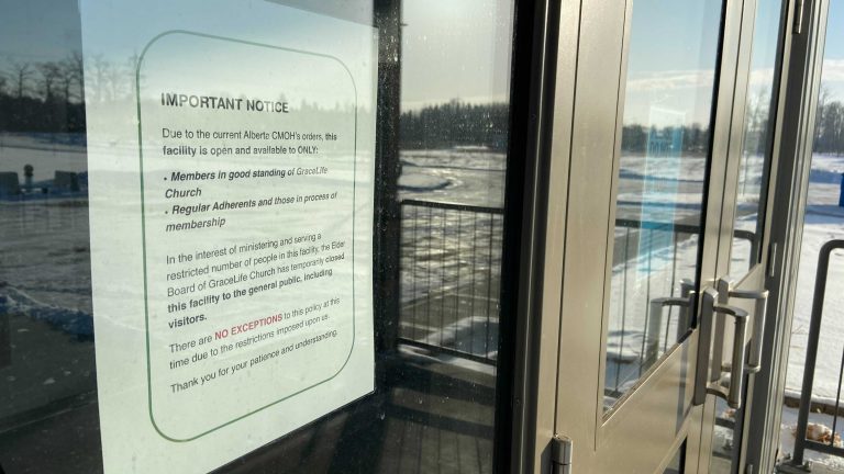 Alberta pastor fighting COVID-19 rules says he’ll help out if health system is swamped