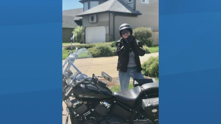 Family identifies Calgary woman who died falling through ice to rescue dog
