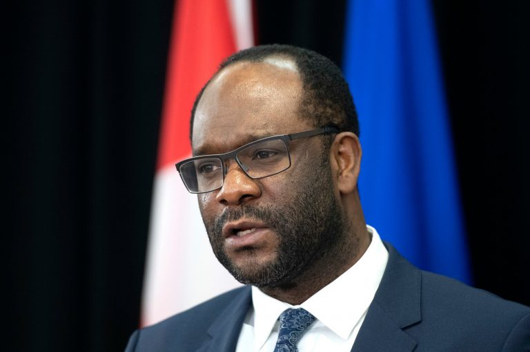 Alberta justice minister blasts feds’ attempt to repeal mandatory minimum sentences for some firearms offences
