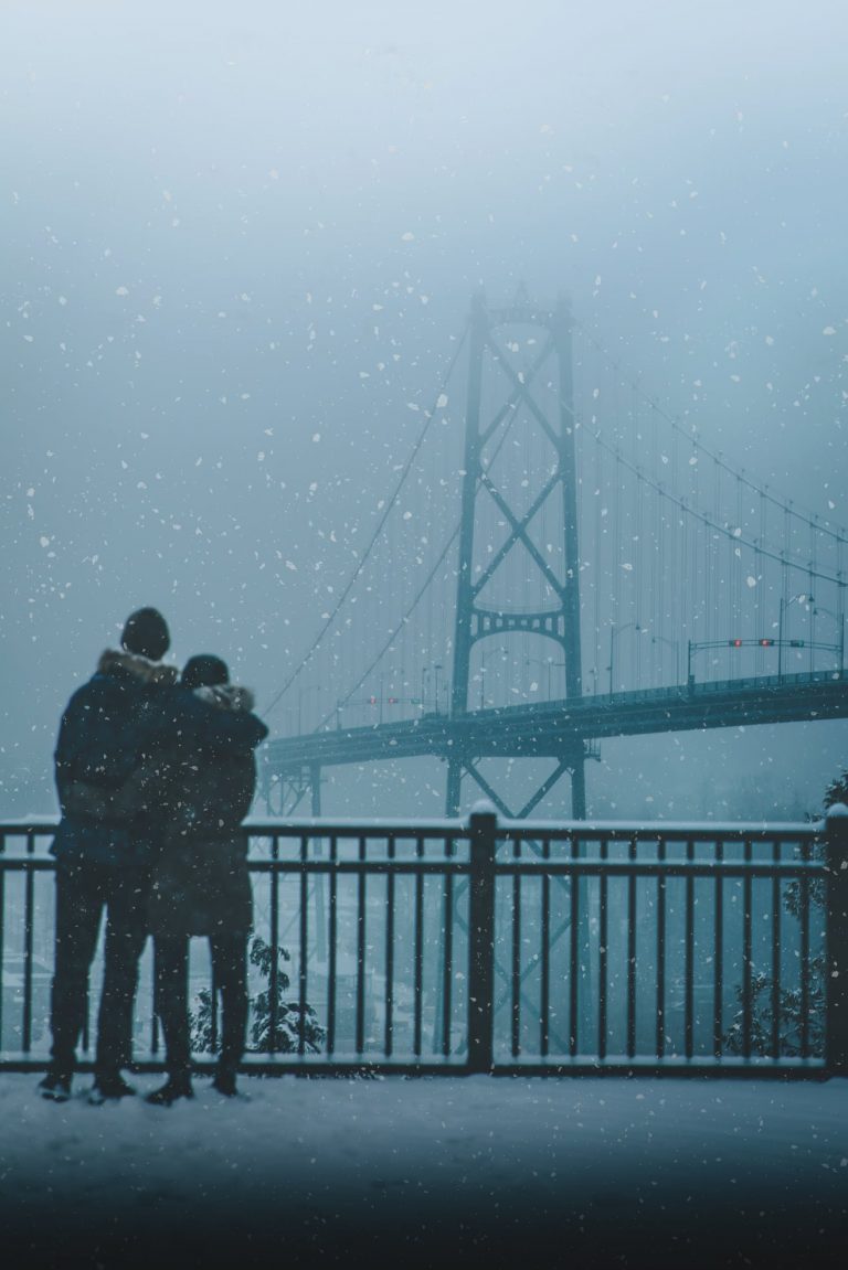 This Vancouver photographer captured a stunning photo of a couple. Now he wants to find them