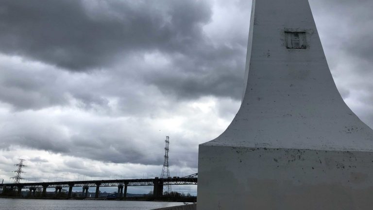 Feds set to close Burlington Canal piers to public in the spring, mayors hoping for alterantive