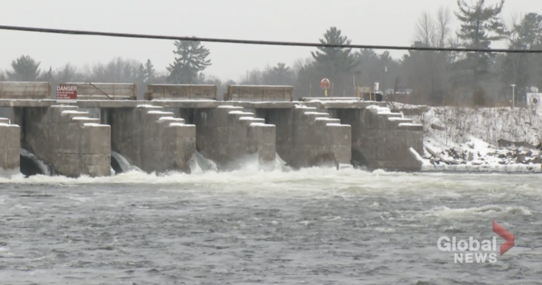 Kawartha Nishnawbe members leave blockade at Burleigh Falls dam project but barricades remain