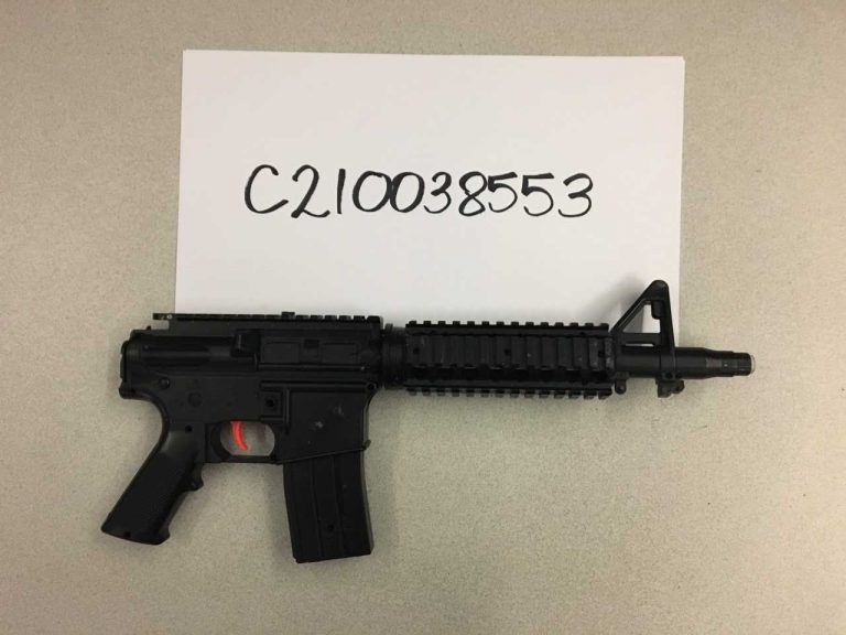 Real gun or airsoft? Winnipeg police say it’s becoming hard to tell them apart