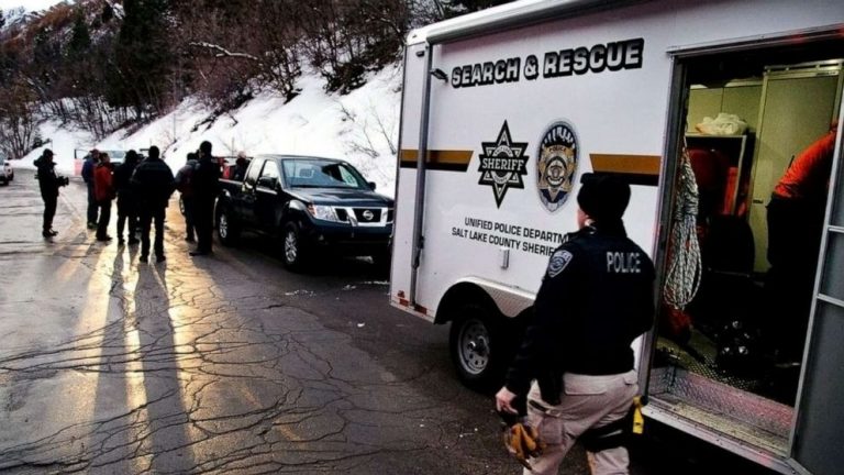 Experts issue warning after several avalanches kill skiers