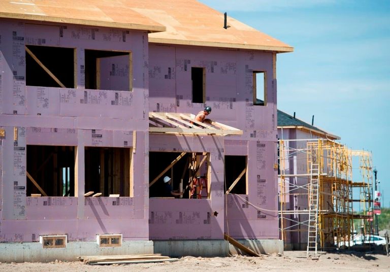 Suburbs fuel rise in housing completions, construction, CMHC says