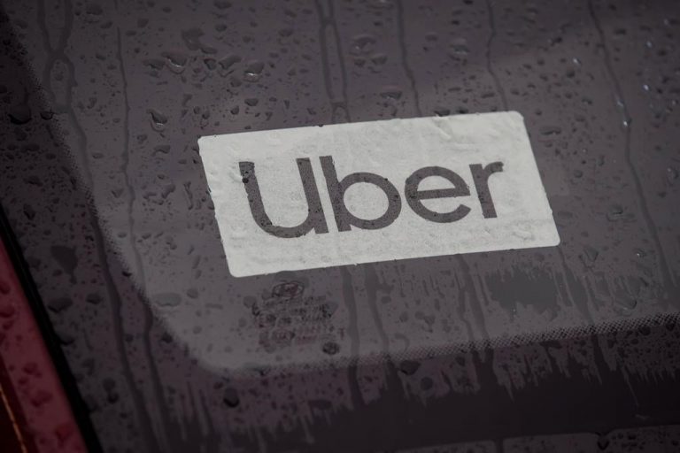 Annual criminal record checks coming for Regina Uber drivers, but not cameras in cars