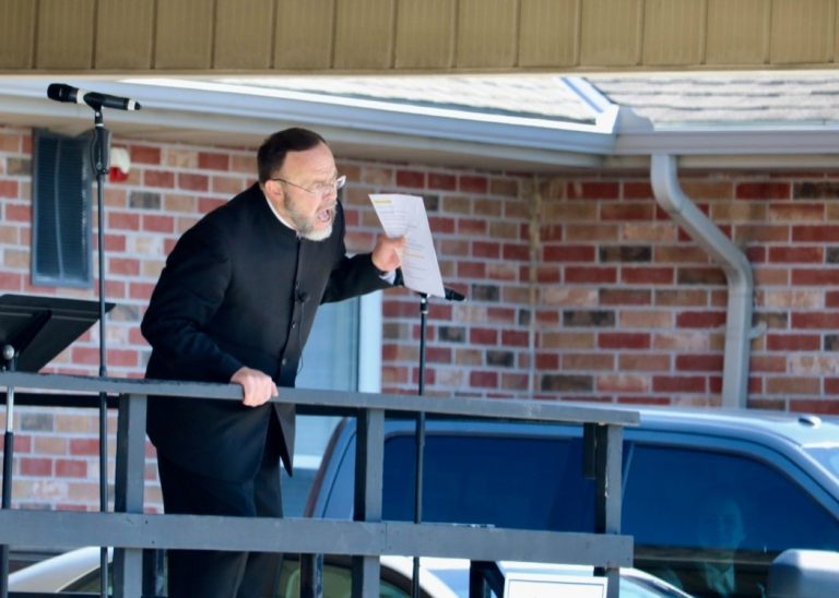 Church of God in Aylmer Ont., opts for drive-in service after receiving court order