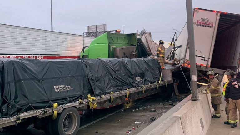 Multiple people trapped following freeway pileup in Texas: Officials