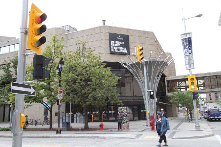 Winnipeg opens up libraries as temporary daytime warming spaces