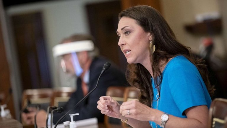 Democrats call for subpoenaing GOP Rep. Herrera Beutler in impeachment trial