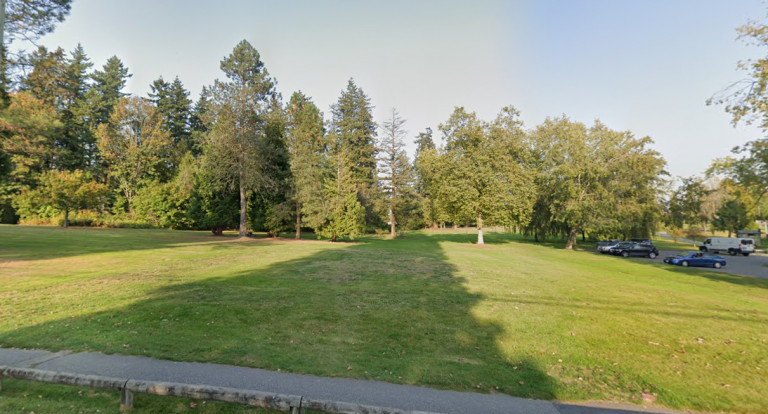 Sex workers warned after woman sexually assaulted in Surrey park