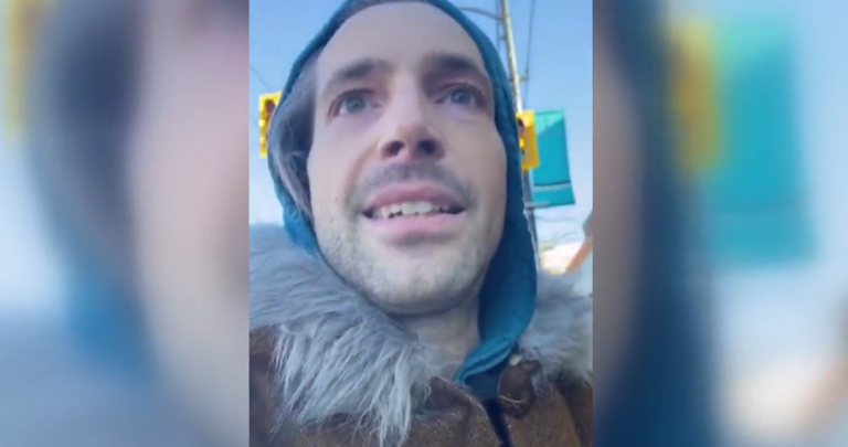 Anti-masker berates staff at Vancouver camera store