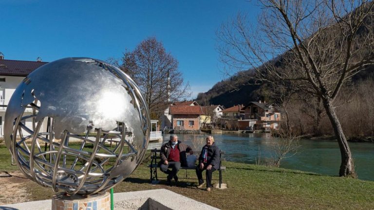 Village with same name as Mars landing site celebrates NASA’s success
