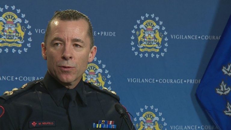Calgary police officer not endorsing anti-lockdown views with hug: Chief Neufeld