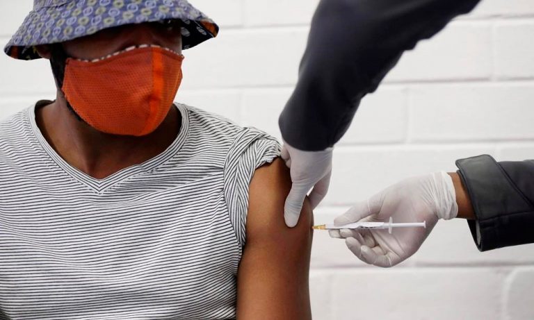 Coronavirus: Calls mount for Quebec to collect race-based COVID-19 data