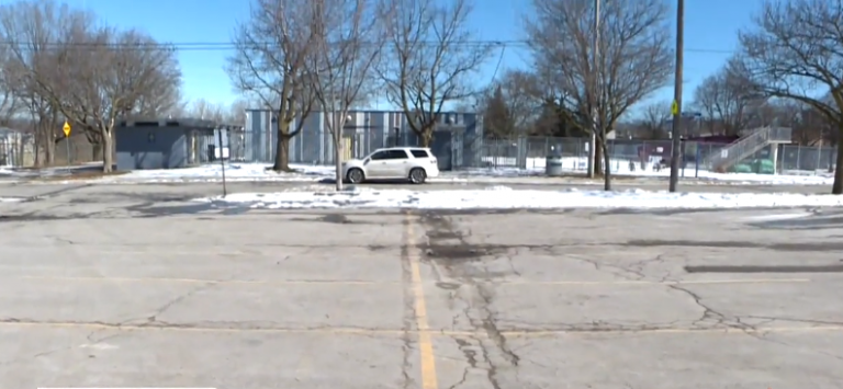 Toronto neighbourhood residents upset about plans to turn parking lot into affordable housing