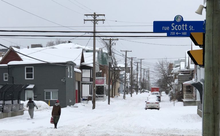 Heavy snowfall Tuesday morning sees nearly 30 crashes on Ottawa roads: police