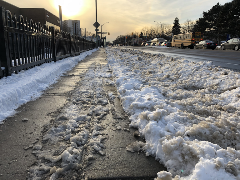 Snow squall warning, winter weather travel advisory issued for Hamilton area