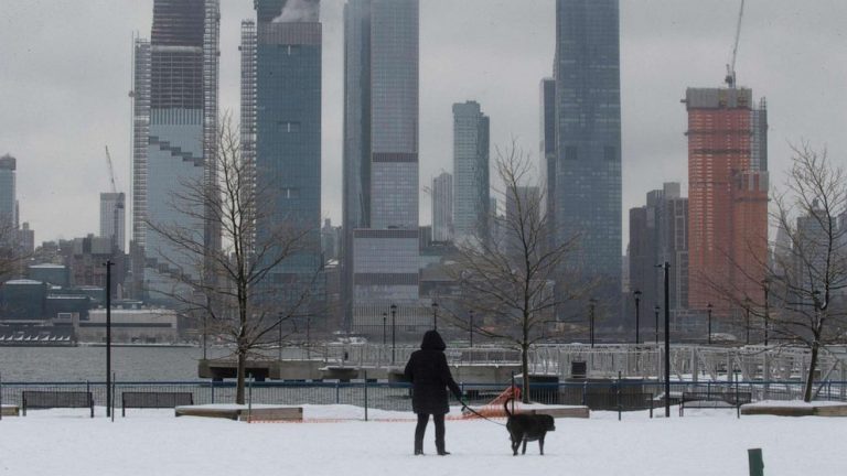 Heavy snow across Rockies and Cascades, seasonable air returns to the Gulf Coast