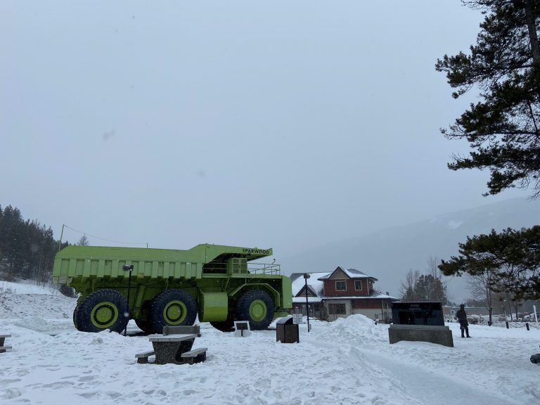Environmental groups warn Alberta about Elk Valley coal mine contamination