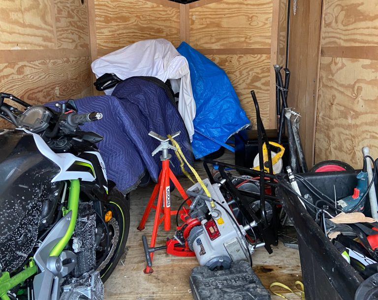Winnipeg pair behind bars after RCMP investigation into Headingley thefts