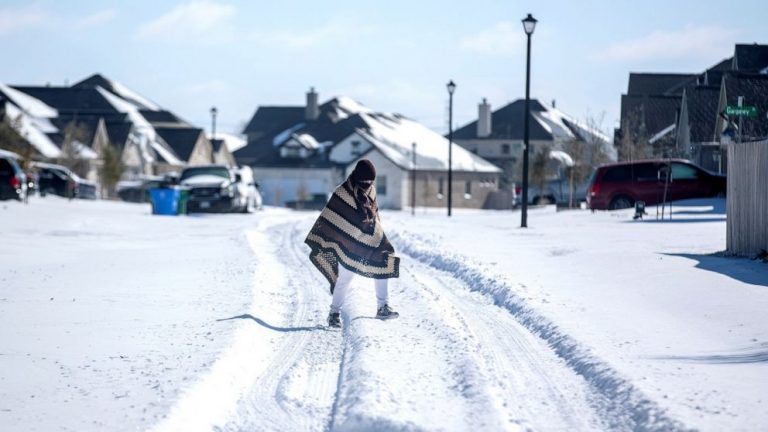 Second storm moves through the South with heavy snow, ice and tornado threat