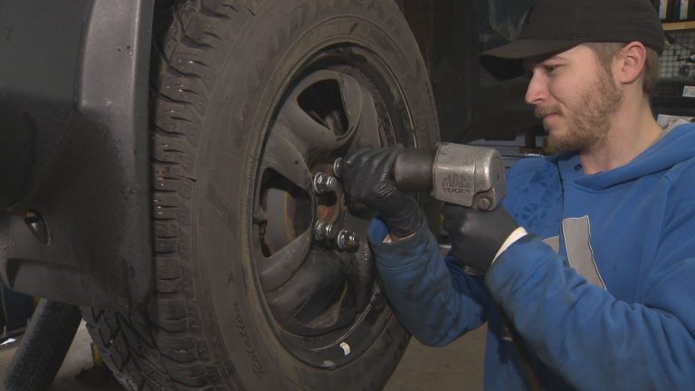 West Kelowna RCMP: 1 in 10 vehicles turned around for tire violations during random check